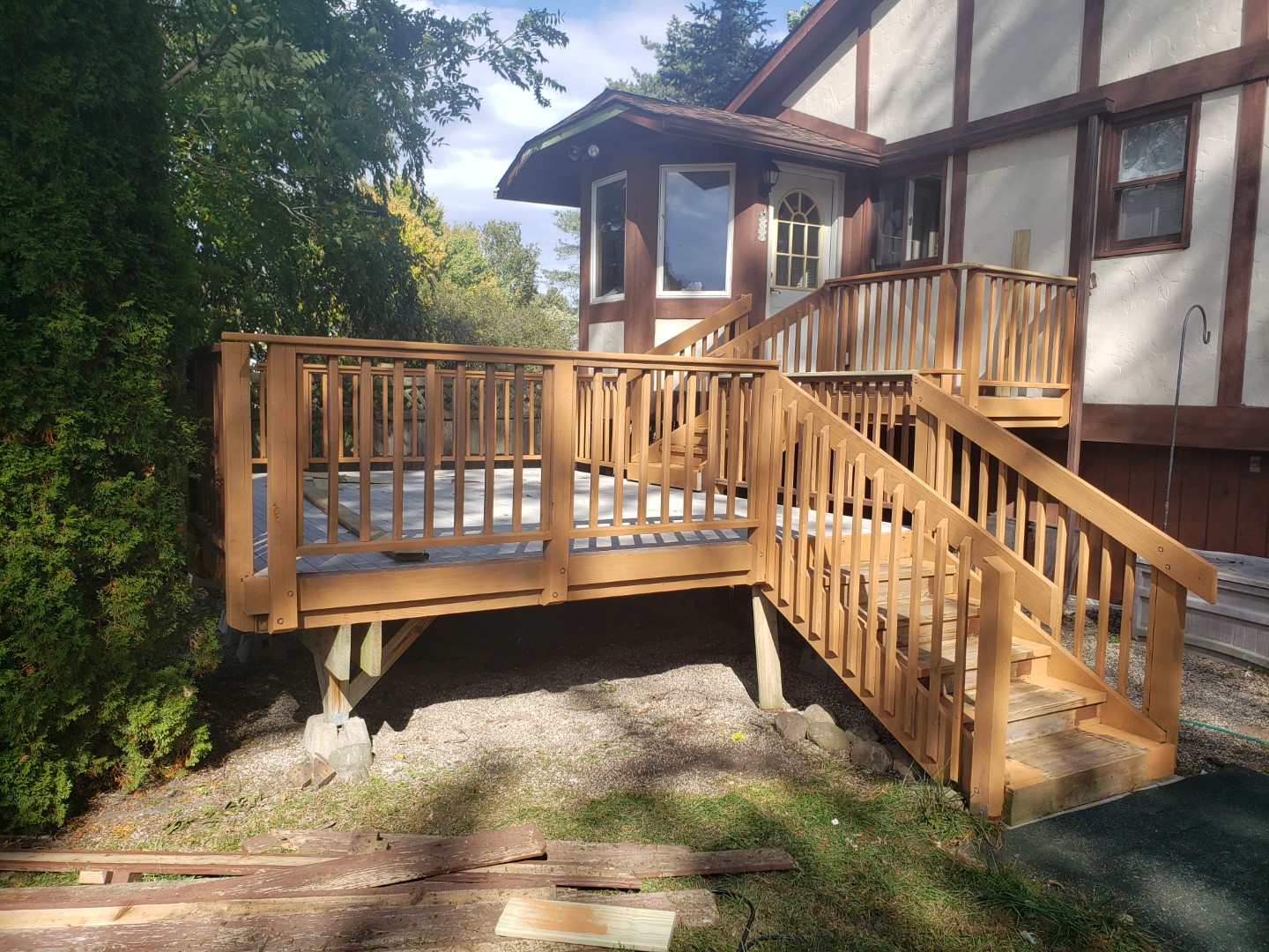 Shelby Township deck replacement by Mad Dad Handyman (after)